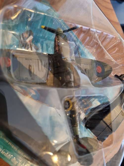 Amar collection model 1:72 united kingdom 1941 supermarine spitfire Mk Vb