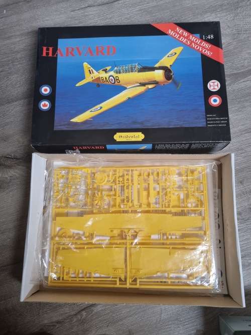 Ocidental Replicas 0211 1:48 Harvard Model Airplane kit