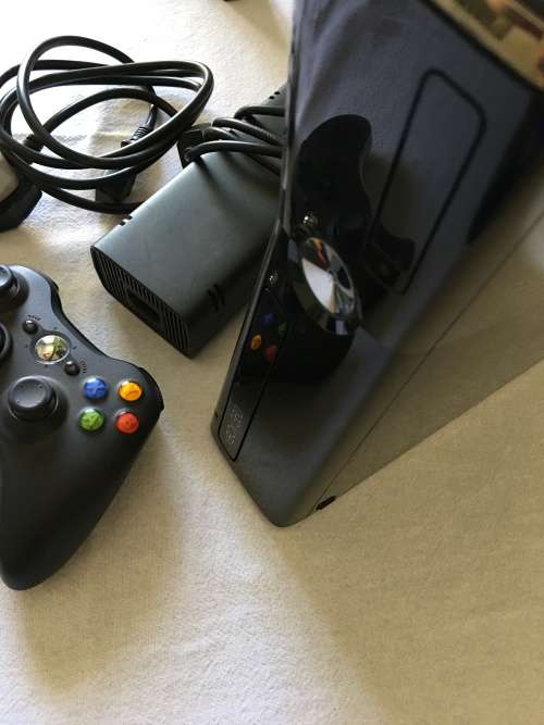Xbox 360 Slim with 2 controllers