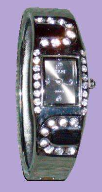 YISHI WOMEN'S WATCH - BARGAIN!!! R1 NO RESERVE!!!