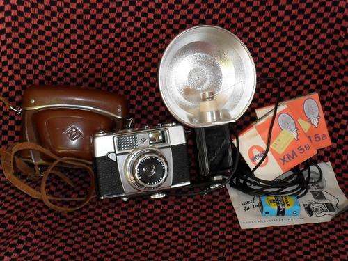 Vintage Agfa Camera + Kodak Kodablitz flash.