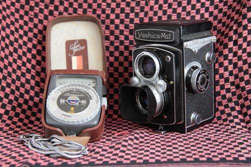 Yashica Mat + Gossen Lunasix lightmeter (price DROP until the weekend only!!!)