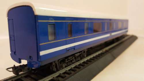 SARM Blue Train C-2 Deluxe Coach. (NEW BOXED)