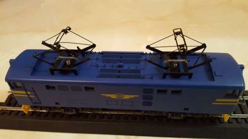 Lima E444 Blue Train Unit. ( REFURBISHED UN BOXED)