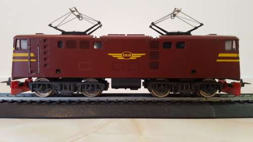 LIMA SAR E919 Electric Locomotive. (Re Boxed)