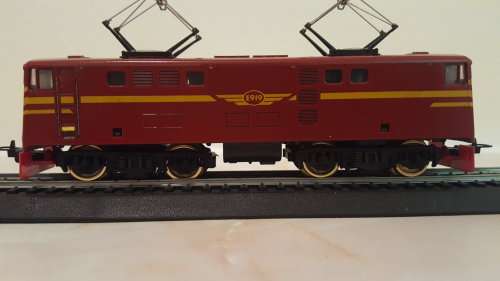 LIMA SAR Red 5E Electric Locomotive. (Re-Boxed)