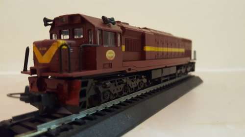 Lima 34 Class SAR Diesel Locomotive. (In Original Box)