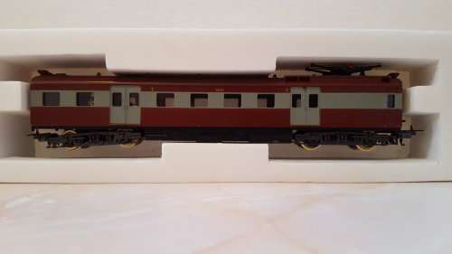 Lima SAR Suburban 3rd Class Power Unit. (Re-Boxed)