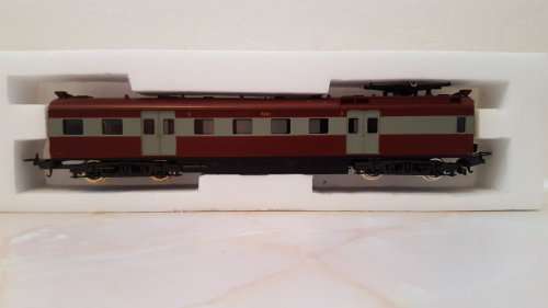 Lima SAR Suburban 3rd Class Dummy Unit. (Re-boxed)