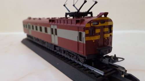 Lima SAR Suburban 3rd Class Dummy Unit. (Re-boxed)