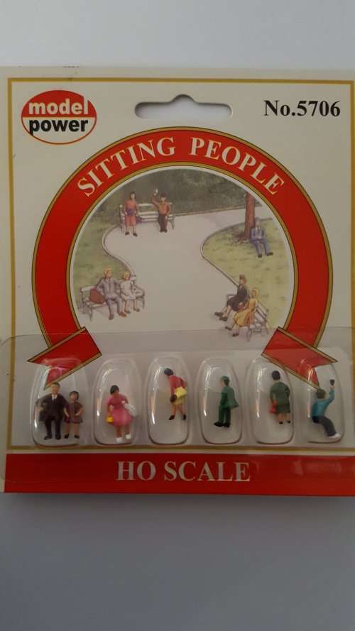 Sitting People Set of 6