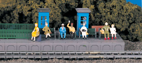 Bachmann Sitting Figures (Set of 6)