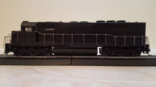 Athearn - SPD40 Diesel Locomotive. (Undecorated)