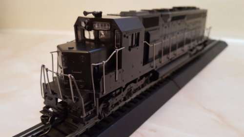 Athearn - SPD40 Diesel Locomotive. (Undecorated)