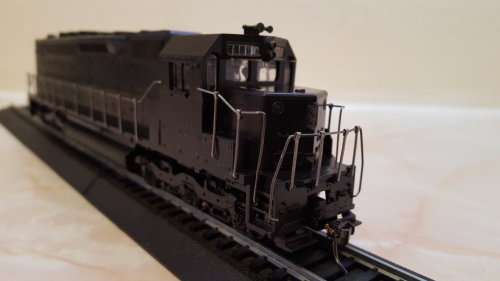 Athearn - SPD40 Diesel Locomotive. (Undecorated)