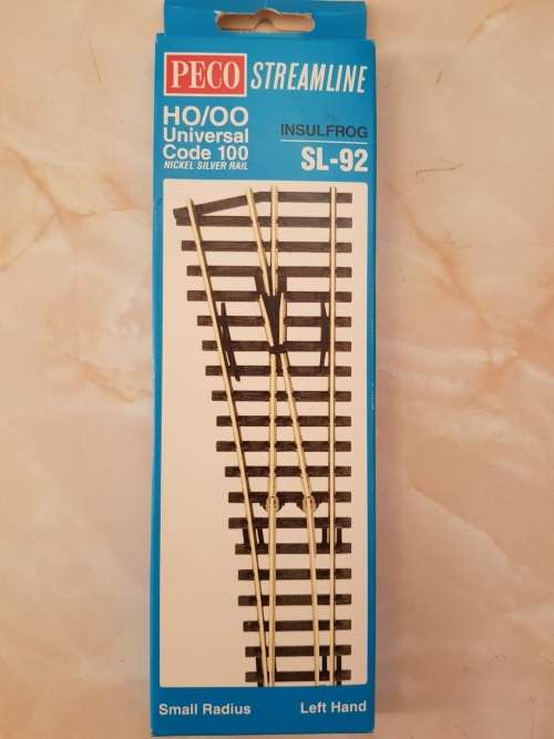 Peco SL-92 Code 100 Insulfrog Small Radius Turnout Left Hand