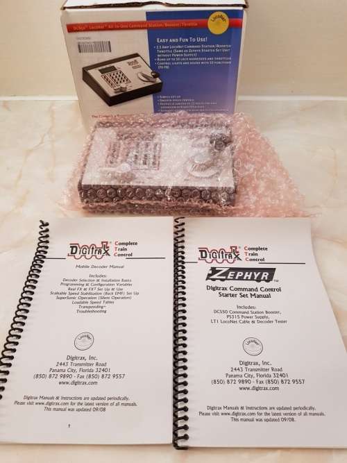 Digitrax DCS50 All-in-one Command Station/Booster/Throttle, c/with Power Supply.