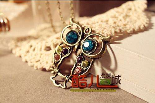 Colorful Rhinestones Owl Sweater Chain/Necklace