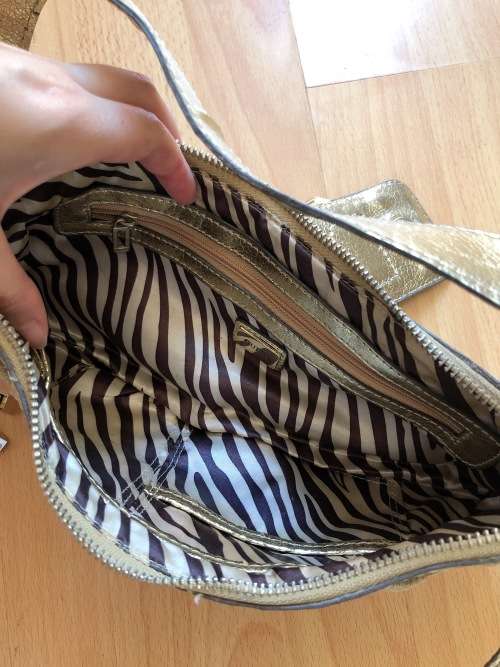 Guess Ladies Fashion Handbag