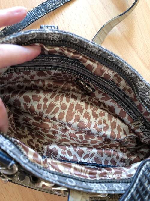 Guess Ladies Fashion Handbag