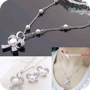 Silver Bow&Pearl Necklace+Earrings Set