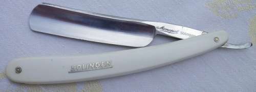 VINTAGE 'MONOPOL' SOLINGEN GERMANY CUT THROAT RAZOR. BEST SILVER STEEL. EXTRA HOLLOW GROUND