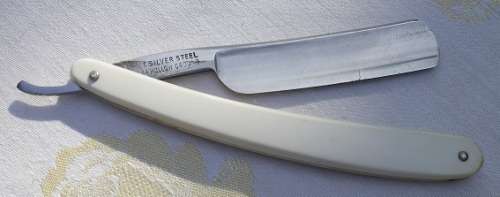 VINTAGE 'MONOPOL' SOLINGEN GERMANY CUT THROAT RAZOR. BEST SILVER STEEL. EXTRA HOLLOW GROUND