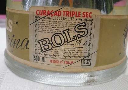 Incredible! VINTAGE BOLS MUSICAL BALLERINA CURACAO LIQUEUR BOTTLE. SEALED. WORKS PERFECTLY