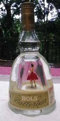 Incredible! VINTAGE BOLS MUSICAL BALLERINA CURACAO LIQUEUR BOTTLE. SEALED. WORKS PERFECTLY