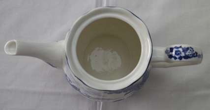 PRETTY & PRACTICAL ATTRACTIVE BLUE & WHITE WILLIAM JAMES TEA POT 'PASTORAL SYMPHONY"