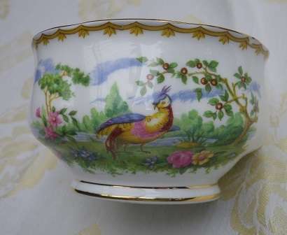EXQUISITE, RARE ROYAL ALBERT BLUE 'CHELSEA BIRD"  SUGAR BASIN. Reg. No: 839184 MINT CONDITION