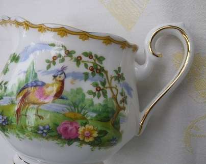 EXQUISITE, RARE ROYAL ALBERT BLUE 'CHELSEA BIRD"  MILK JUG. Reg. No: 839184 MINT CONDITION