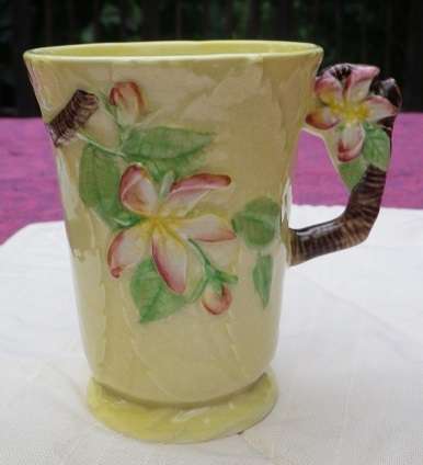 UNUSUAL VINTAGE CARLTONWARE mug with flower handle (reg. Australian design)