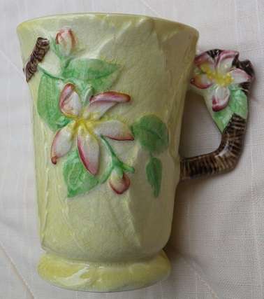 UNUSUAL VINTAGE CARLTONWARE mug with flower handle (reg. Australian design)