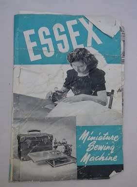 Fantabulous! RARE. Vintage 1940/1950s miniature ESSEX manual sewing machine. Original box Working.