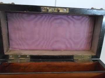 PRETTY c1890's WOODEN CARD/LETTER BOX with beautiful mother-of-pearl detail. 20x10x10cm