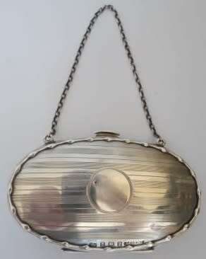 EXQUISITE 1915 BIRMINGHAM SILVER PURSE BY DEAKIN & FRANCIS 63,7g