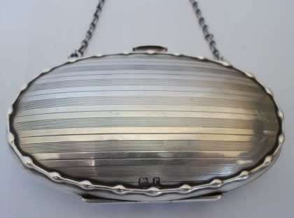 EXQUISITE 1915 BIRMINGHAM SILVER PURSE BY DEAKIN & FRANCIS 63,7g