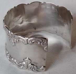 SILVER ART NOUVEAU CUFF BANGLE. 24 GRAM  WIDTH: 30 mm wide