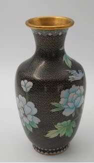 Vintage Chinese Cloisonne floral vase. 20cm.. Excellent Condition