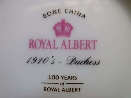 ROYAL ALBERT `DUCHESS`  SPECIAL CENTENARY EDITION LARGE TEAPOT 2010