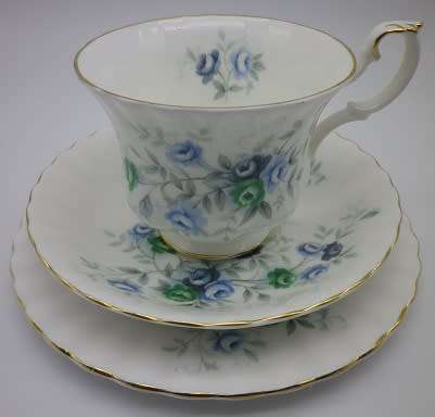 ROYAL ALBERT Bone China Trio. "INSPIRATION"
