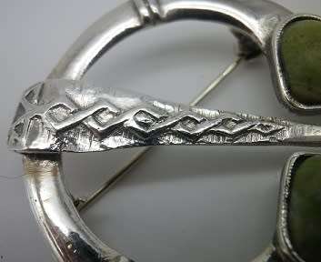 Vintage/antique? Hallmarked Silver Scottish penannular kilt pin/brooch signed 5 cm 11 grms
