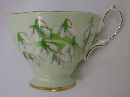 RARE 1940s ROYAL ALBERT "LAURENTIAN SNOWDROP"  BONE CHINA TRIO