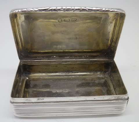 FOR RICK ONLY PLEASE!!! Fabulous George IV 1830/31 Silver snuff box. Birmingham 77grms.