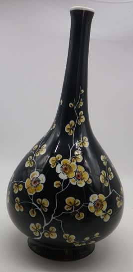 FOR HENDRE ONLY PLEASE! BLACK Royal Delft (De Porceleyne Fles) BLACK `scratch` Large Display Plate