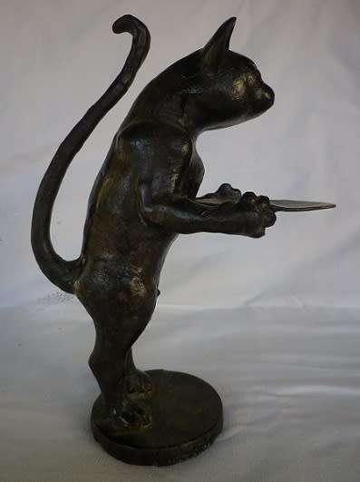 CAST METAL CAT VINTAGE/ANTIQUE BUSINESS CARD HOLDER. CAT CARICATURE DESIGN VERY UNUSUAL 35cm