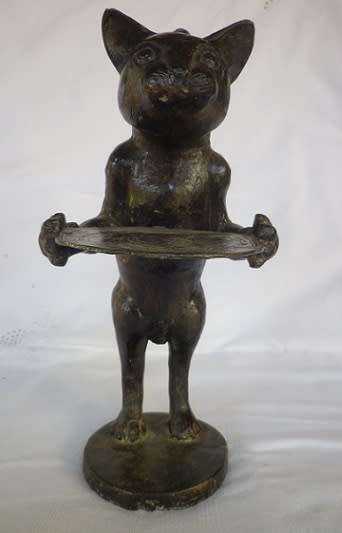 CAST METAL CAT VINTAGE/ANTIQUE BUSINESS CARD HOLDER. CAT CARICATURE DESIGN VERY UNUSUAL 35cm