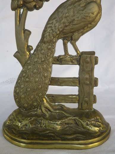 HUGE ANTIQUE SOLID BASS ORNATE PEACOCK DOOR STOP. MADE IN ENGLAND 42cm