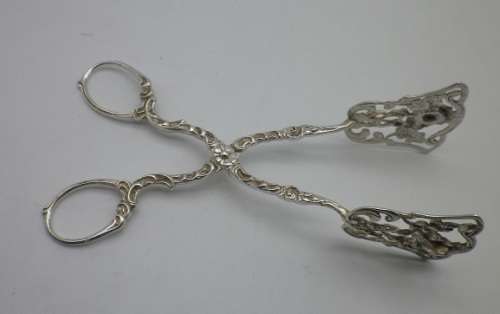 Ornate vintage Sterling Silver Pastry tongs by ALBERT BODEMER. 15 cm